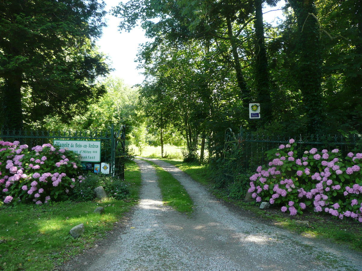 Manoir De Bois En Ardres Exterior foto